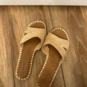 Gianni Bini Natural Raffia Tan Slide Sandals